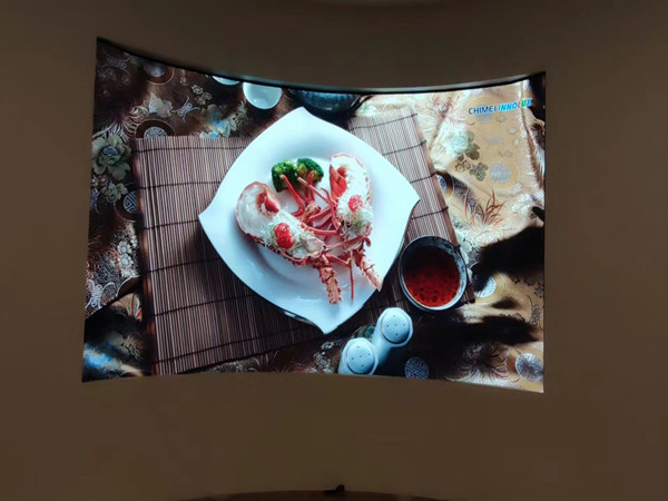 南澳室内P2.5弧形LED屏