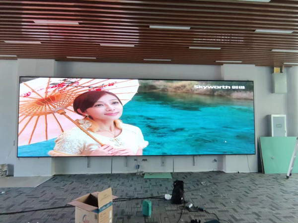 南澳P1.53led小间距屏安装案例